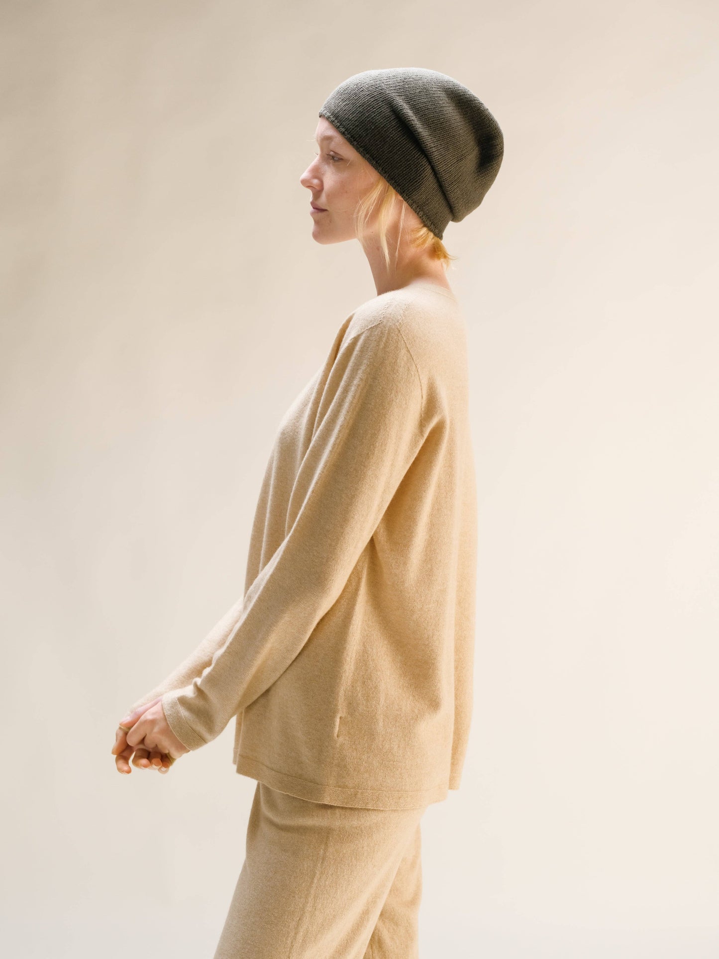 Berretto in misto cashmere a maglia tridimensionale