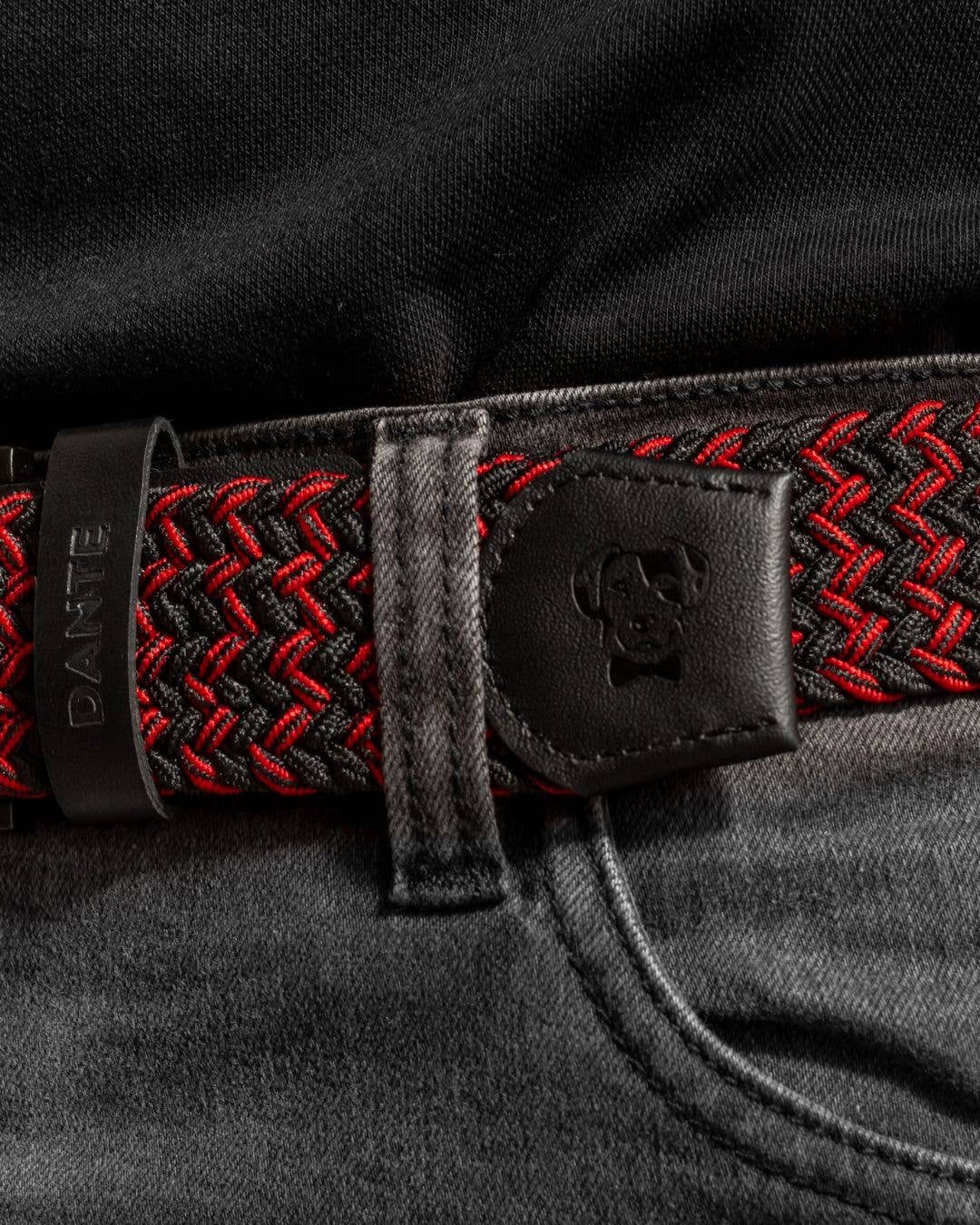 Cintura elastica intrecciata rosso e nero con fibbia
