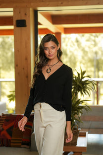 Cardigan in maglia con scollo a V e bottoni