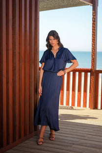 Abito midi in viscosa con scollo a V