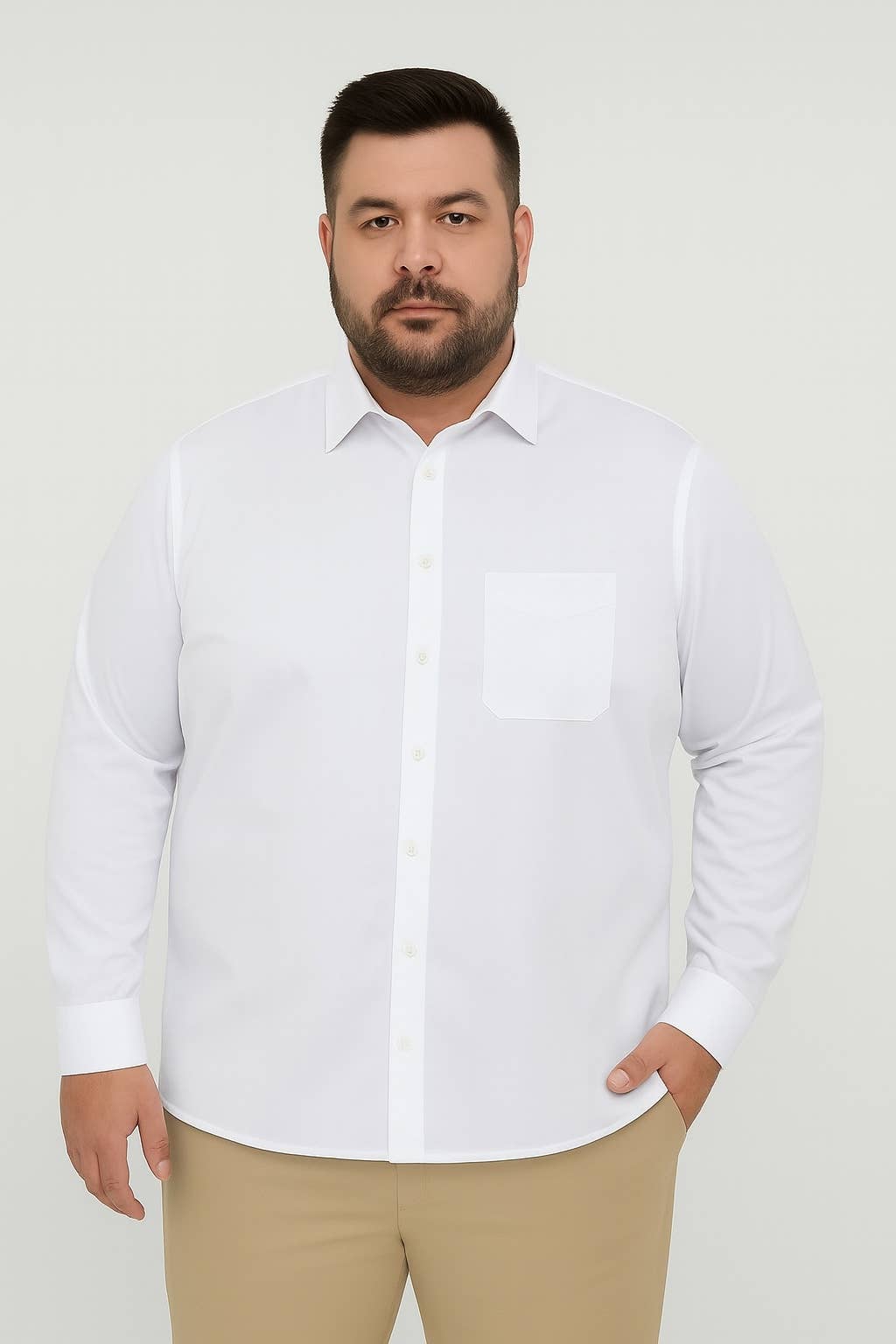 Camicia bianca plus size facile da stirare