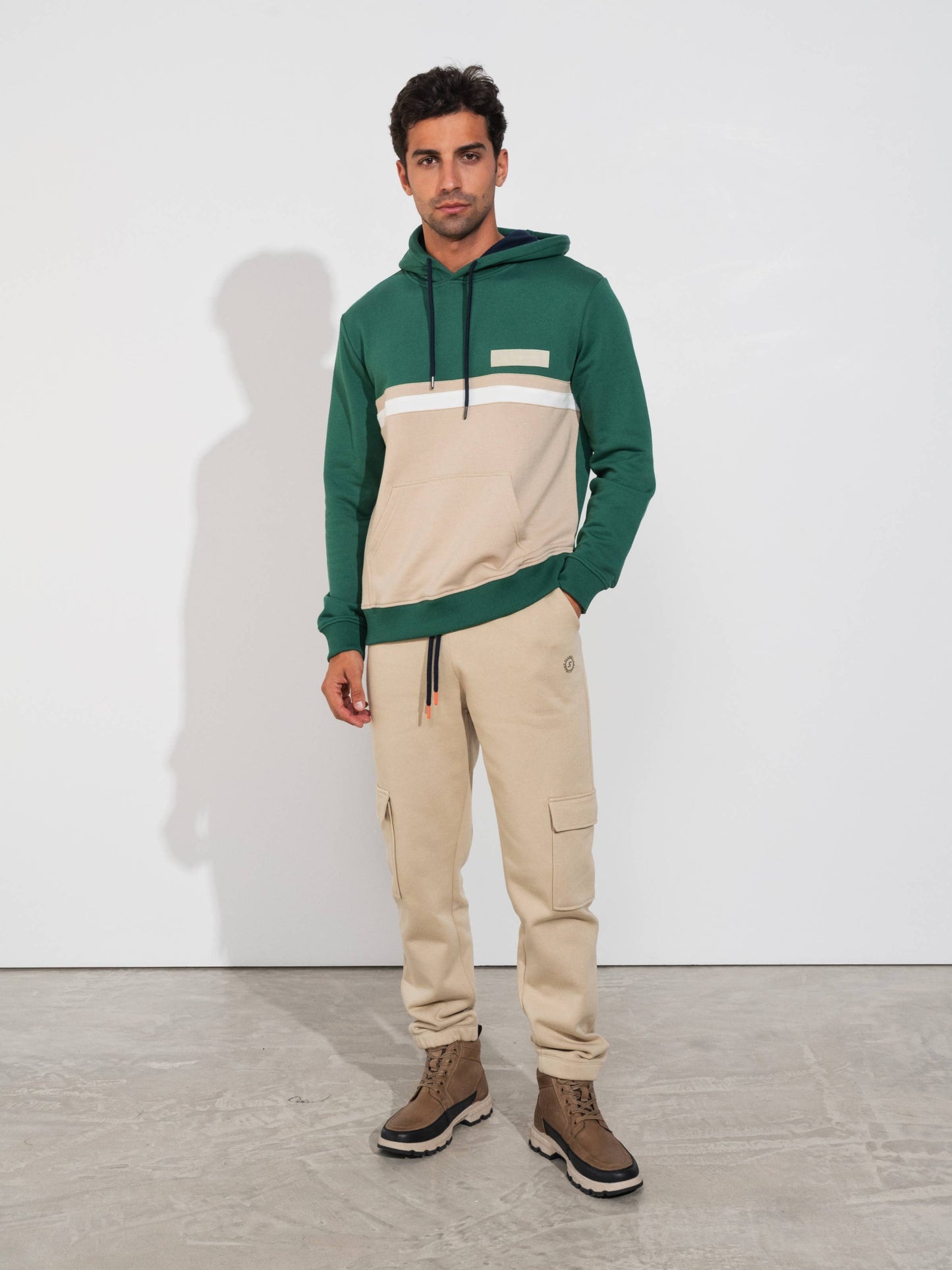 Felpa con cappuccio bicolor in spugna americana