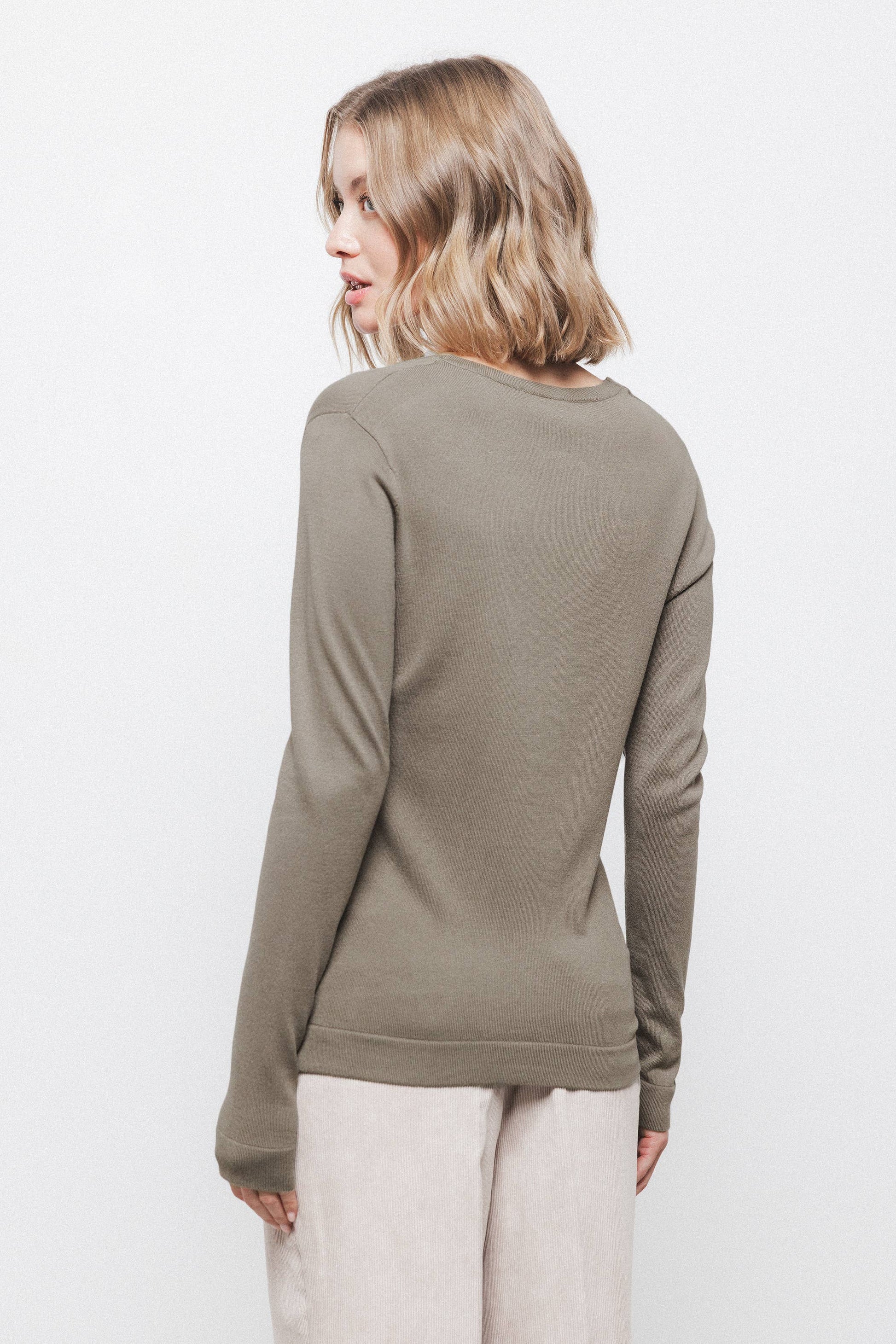Cardigan in maglia rasata con scollo a V