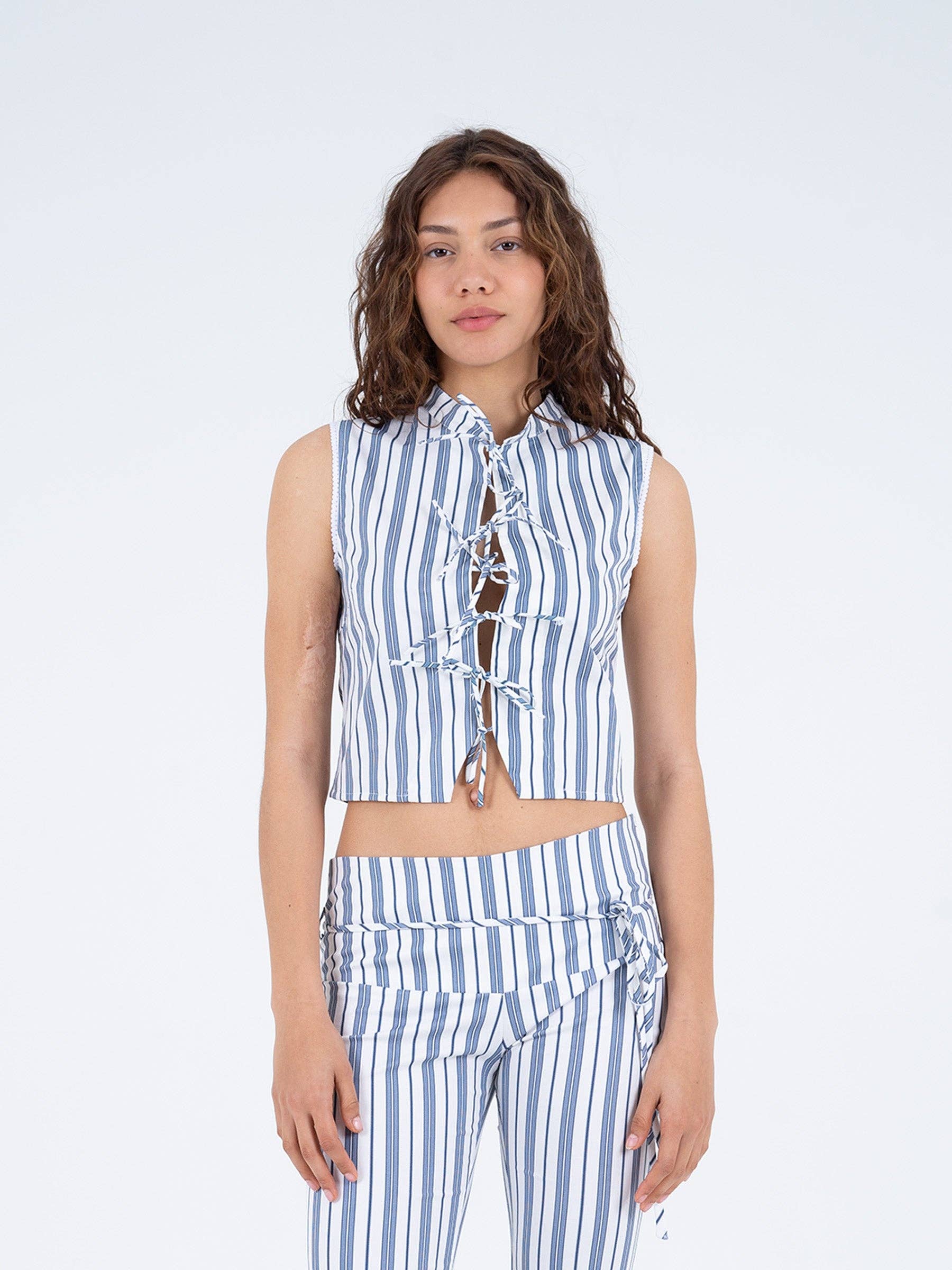 Top smanicato a righe con fiocchi Area