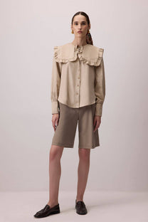 Camicia in misto cotone con maxi colletto marinara e volant