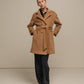 Cappotto doppiopetto con cintura da donna
