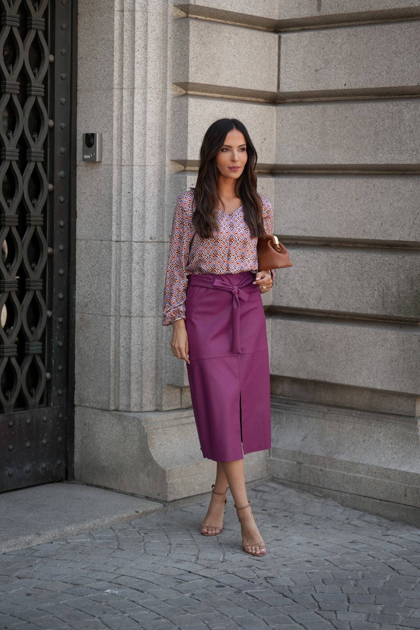 Gonna midi in ecopelle con cintura