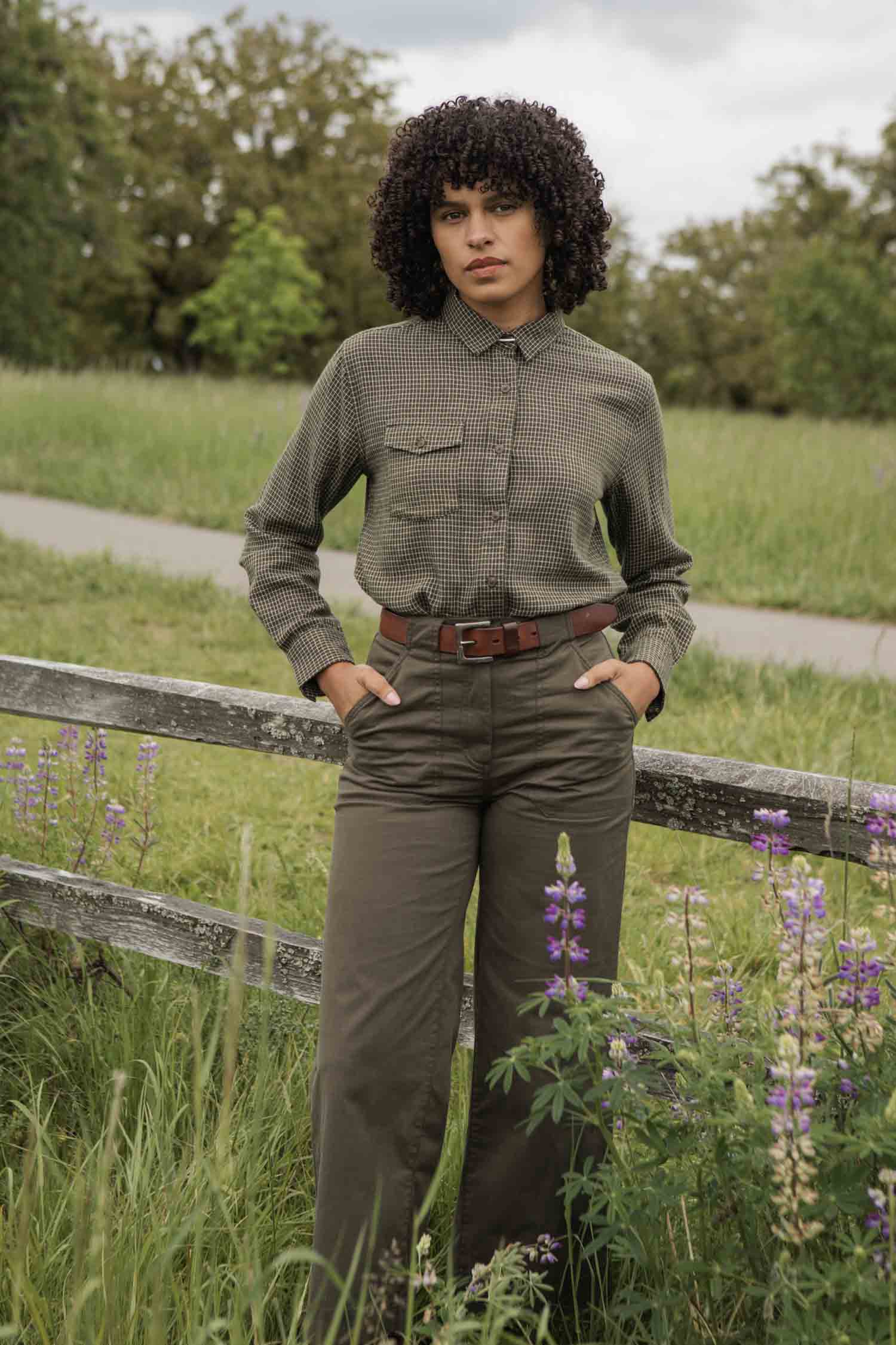 Camicia Bird a quadretti oliva in cotone biologico