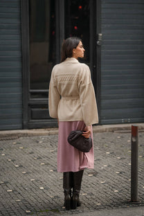 Cardigan beige con cintura