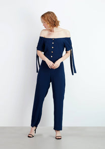 Tuta off-shoulder con bottoni dorati