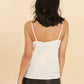 Top camisole in raso con scollo a V in pizzo