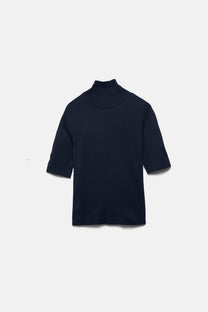 Maglione dolcevita a maglia rasata con maniche 3/4