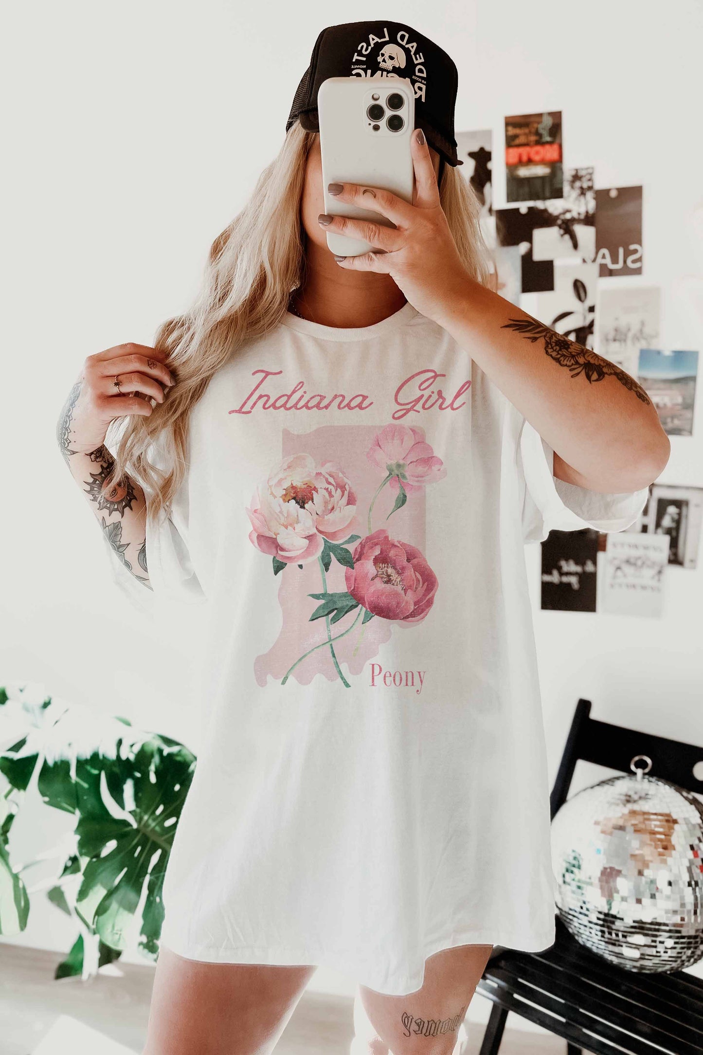 T-shirt oversize da ragazza con grafica floreale