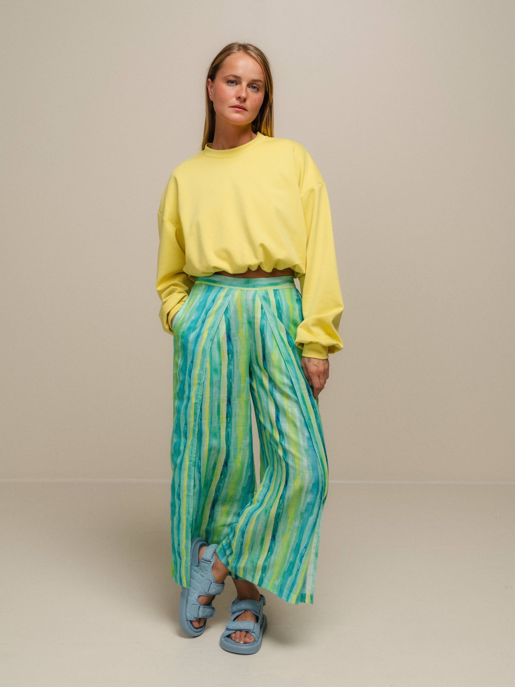 Pantaloni ampi a righe verdi