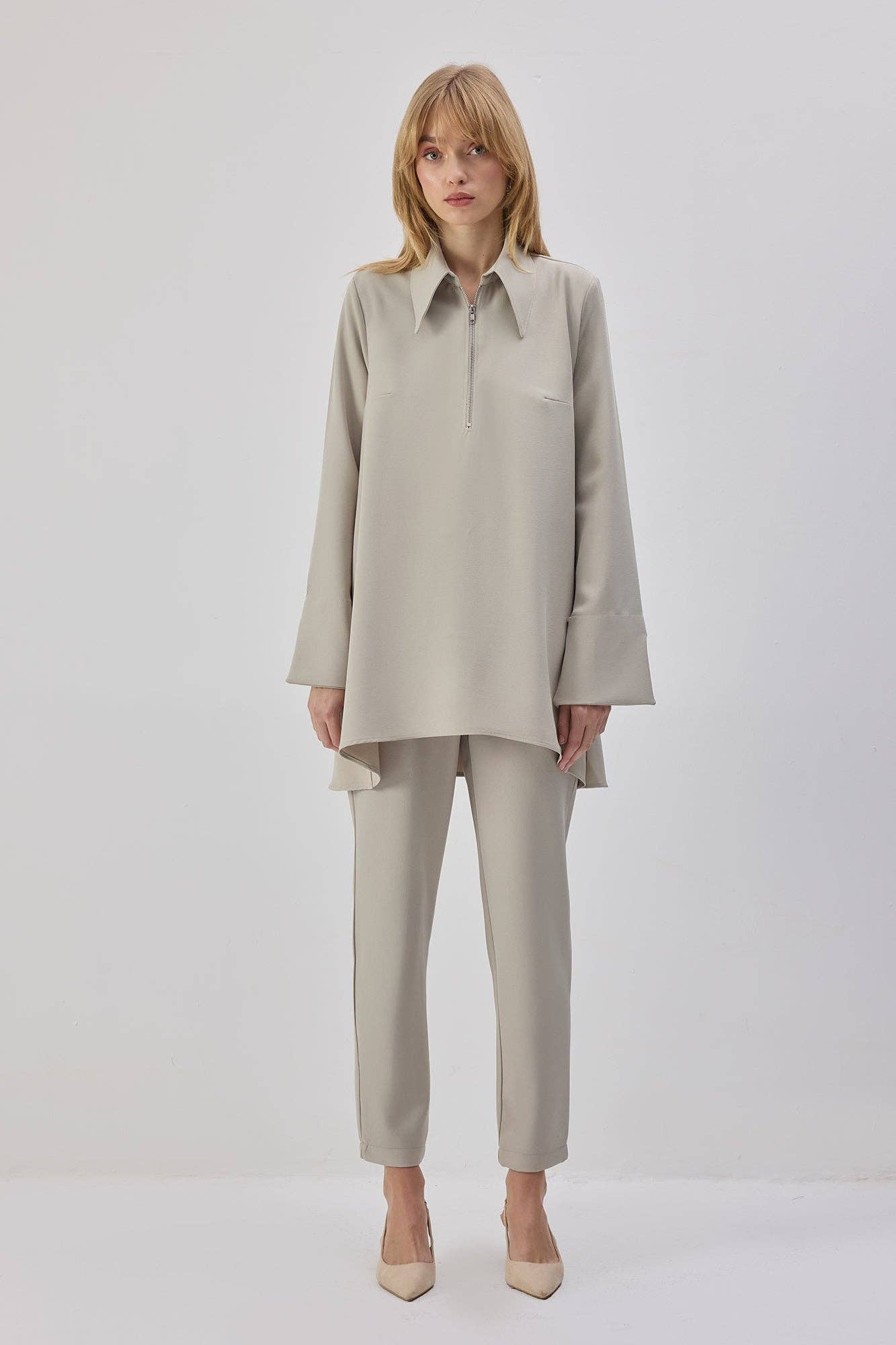 Tunica con zip dal taglio oversize