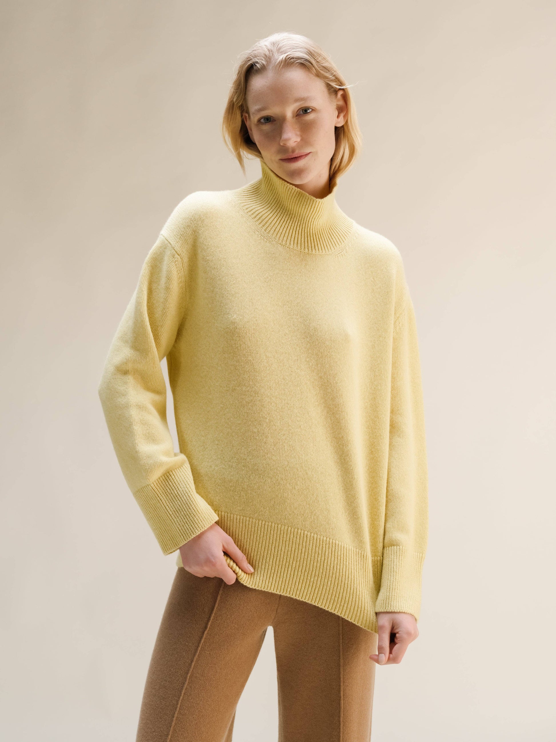 Maglione dolcevita lungo in misto cashmere