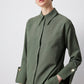 Camicia in popeline con polsini ampi in misto cotone