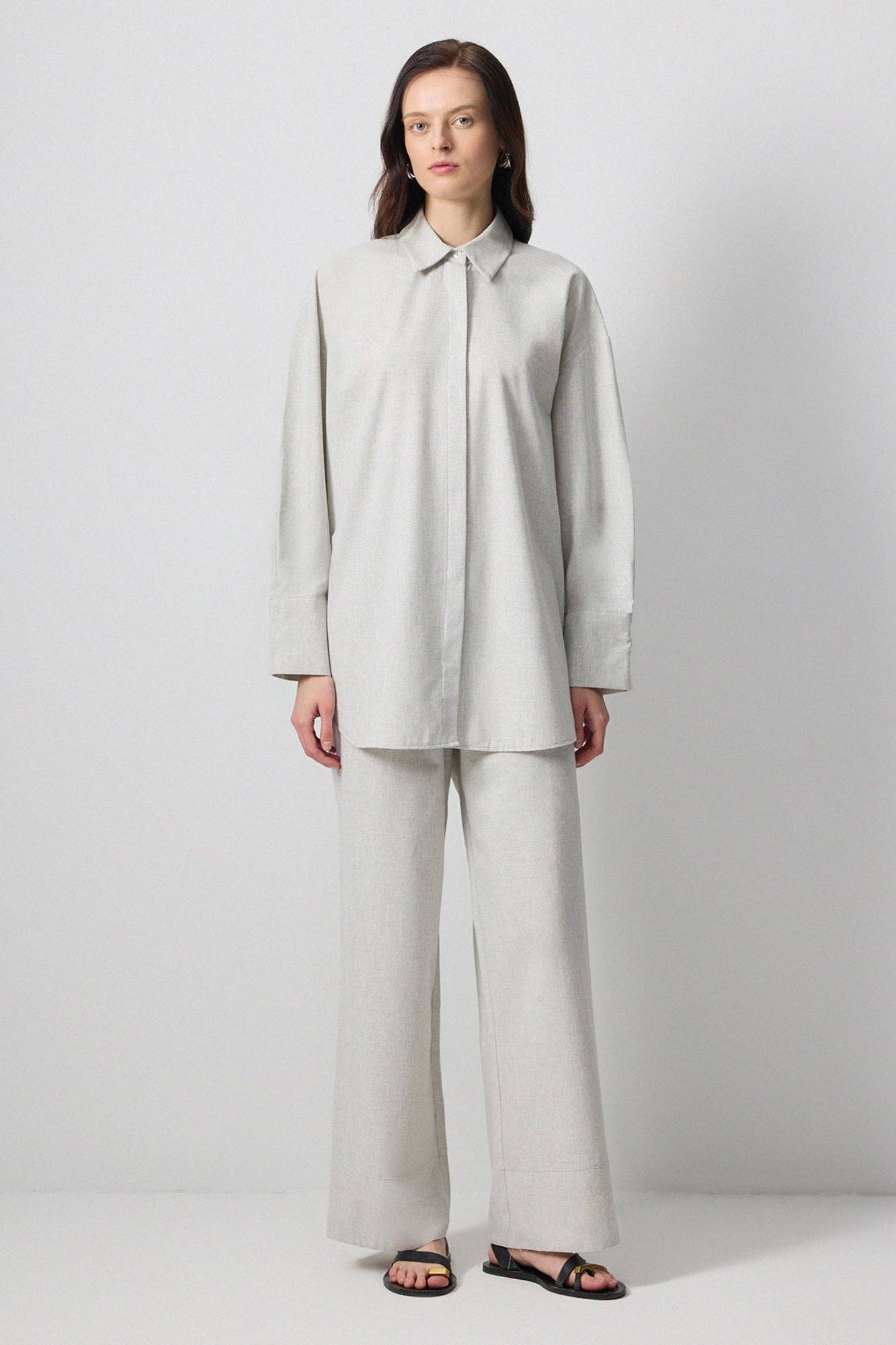 Set camicia e pantaloni melange in misto cotone