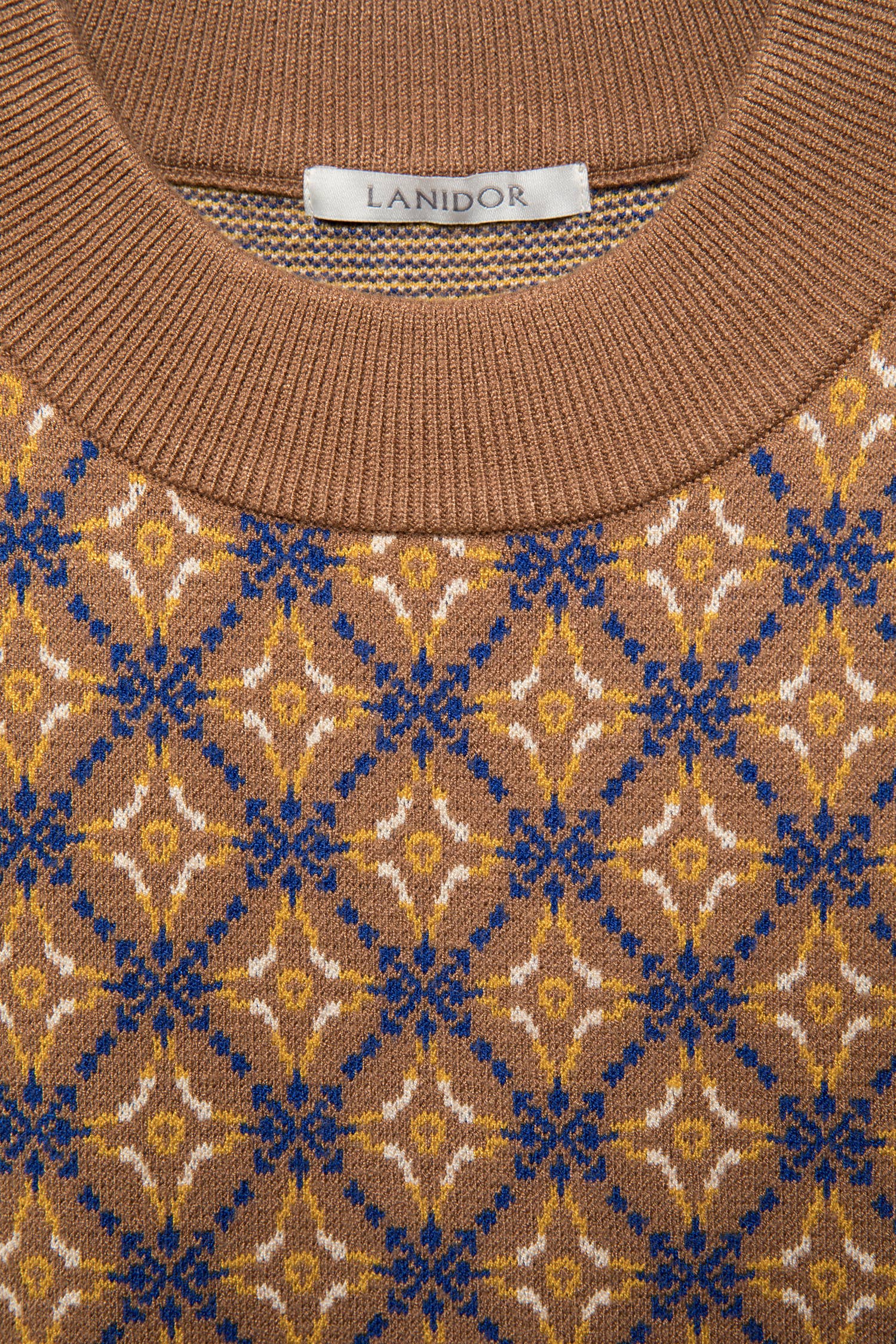 Gilet in maglia jacquard con motivo geometrico