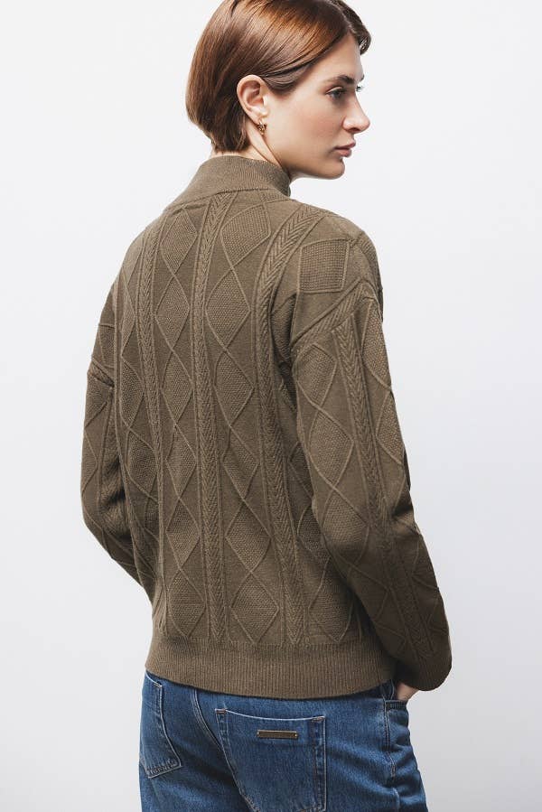 Maglione strutturato con zip al collo