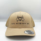 Cappellino trucker unisex Love Me & Hate Me color sabbia