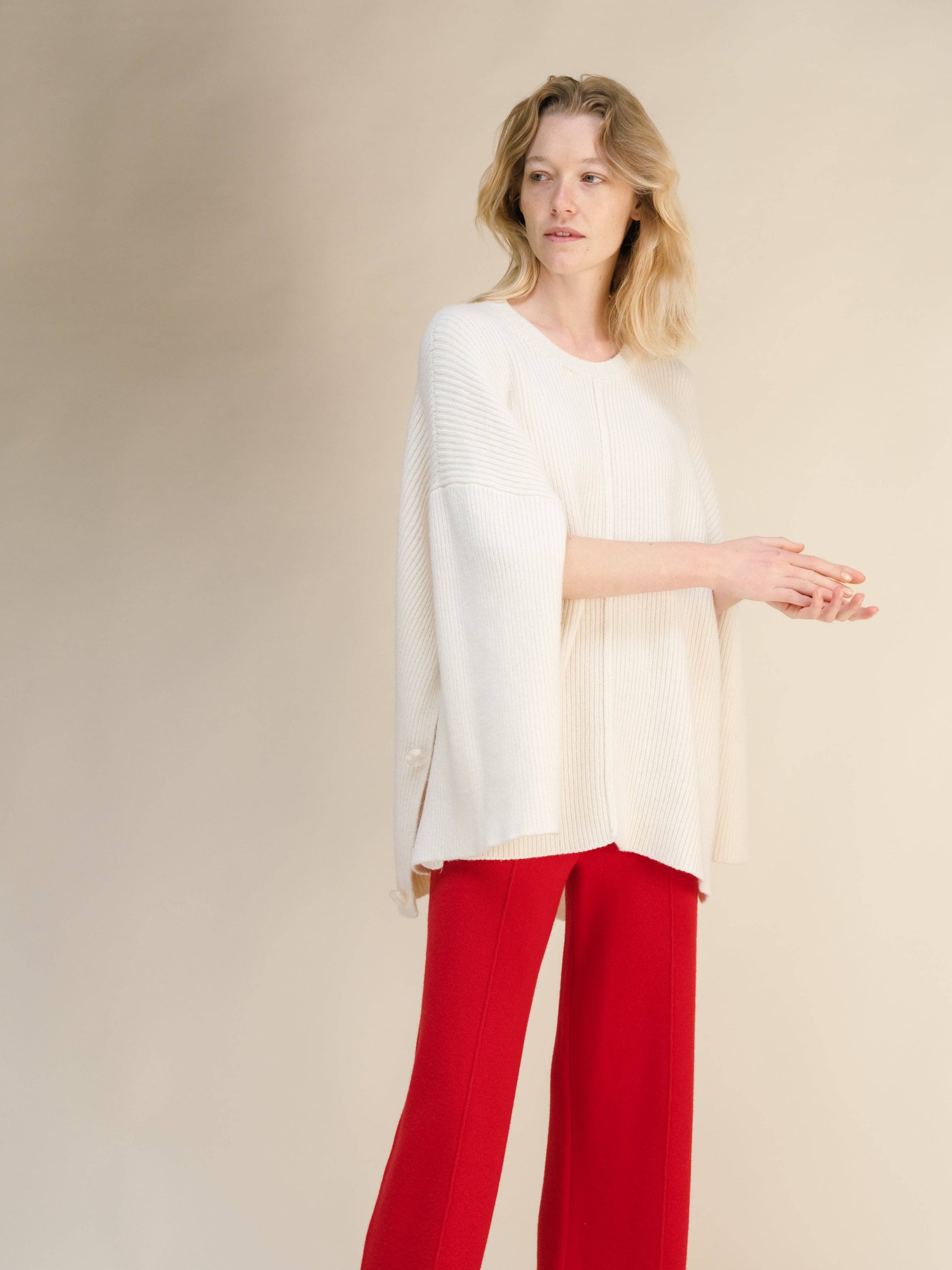 Maglione mantella oversize in misto cashmere