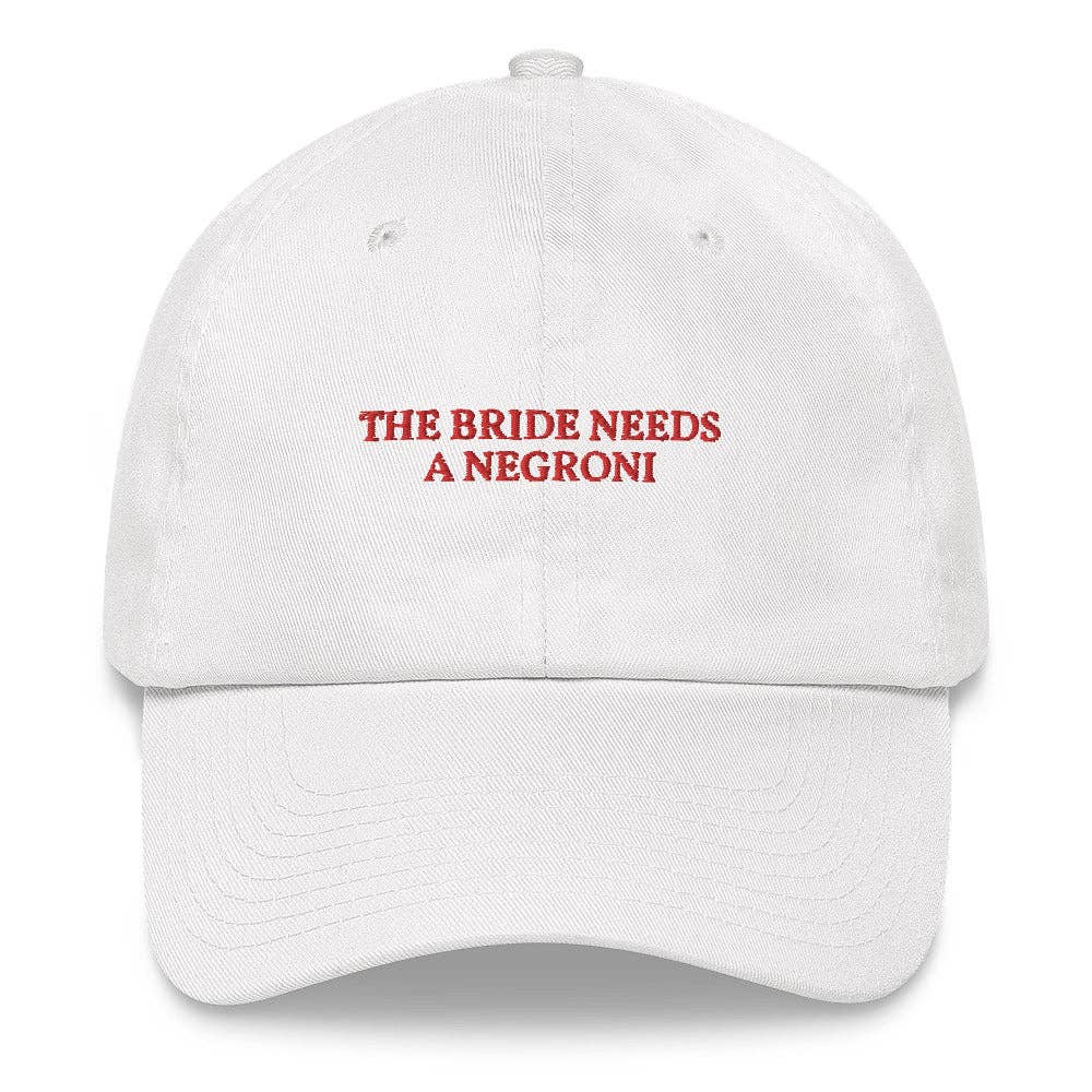 Cappellino ricamato “The Bride Needs a Negroni”