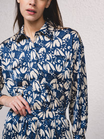 Blusa fluida in raso stampato