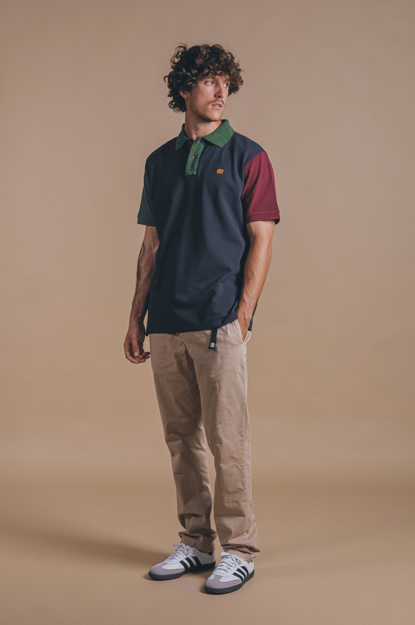 Polo color block in cotone biologico blu