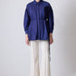 Camicia in cotone con cintura e applicazione a rosa blu navy