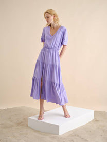 Abito midi in lino con balze e scollo a V