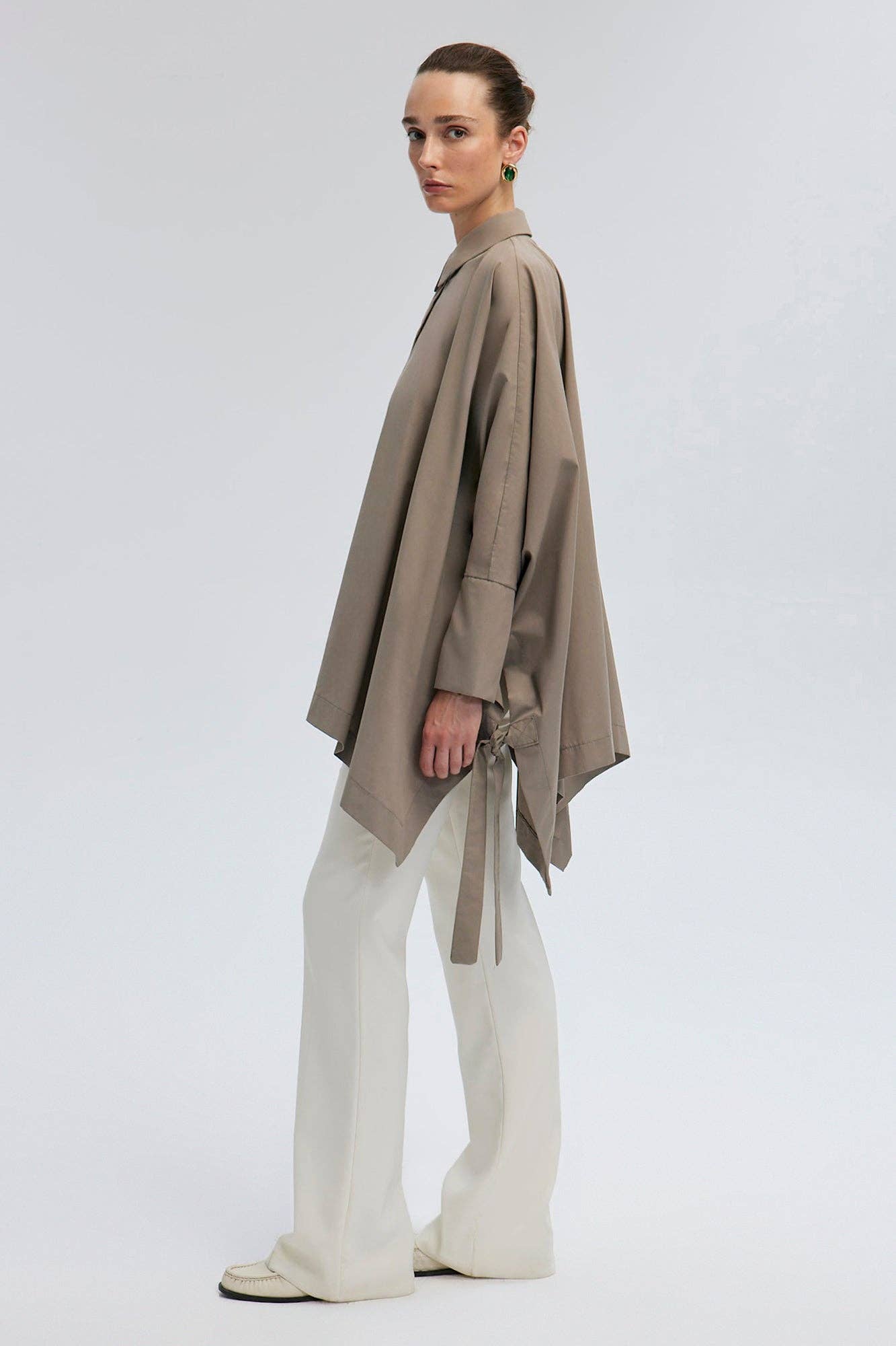 Camicia oversize con nastro laterale