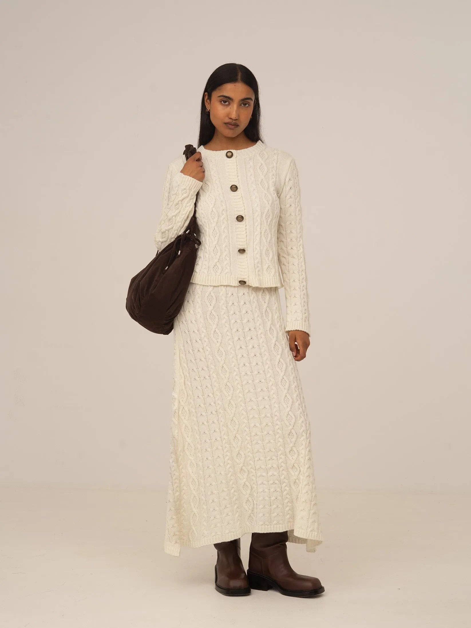 Gonna lunga in maglia bianca