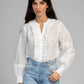 Camicia bianca in voile di cotone con ruches