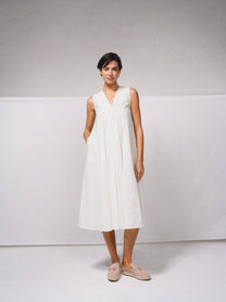 Abito midi a trapezio in cotone con scollo a V