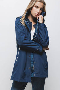 Parka con cappuccio e coulisse regolabile