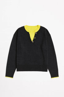 Maglia con colletto a contrasto