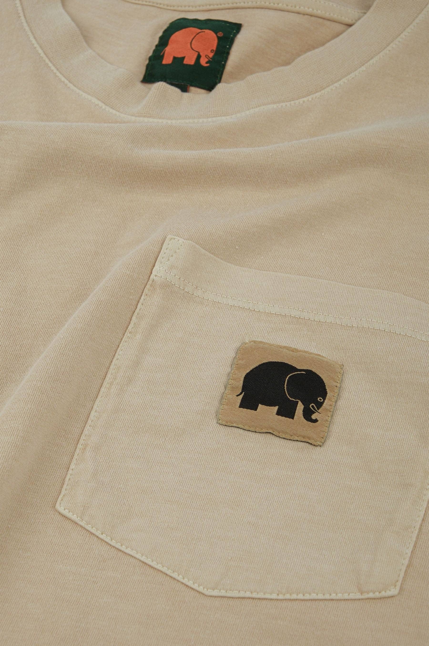 T-shirt donna pigmentata in cotone biologico con taschino