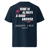 T-shirt unisex in cotone biologico con stampa “Wine is always the best answer”
