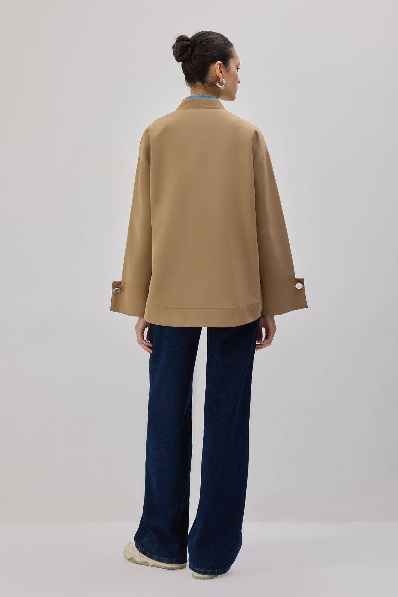 Cappotto bomber trench con polsini ampi