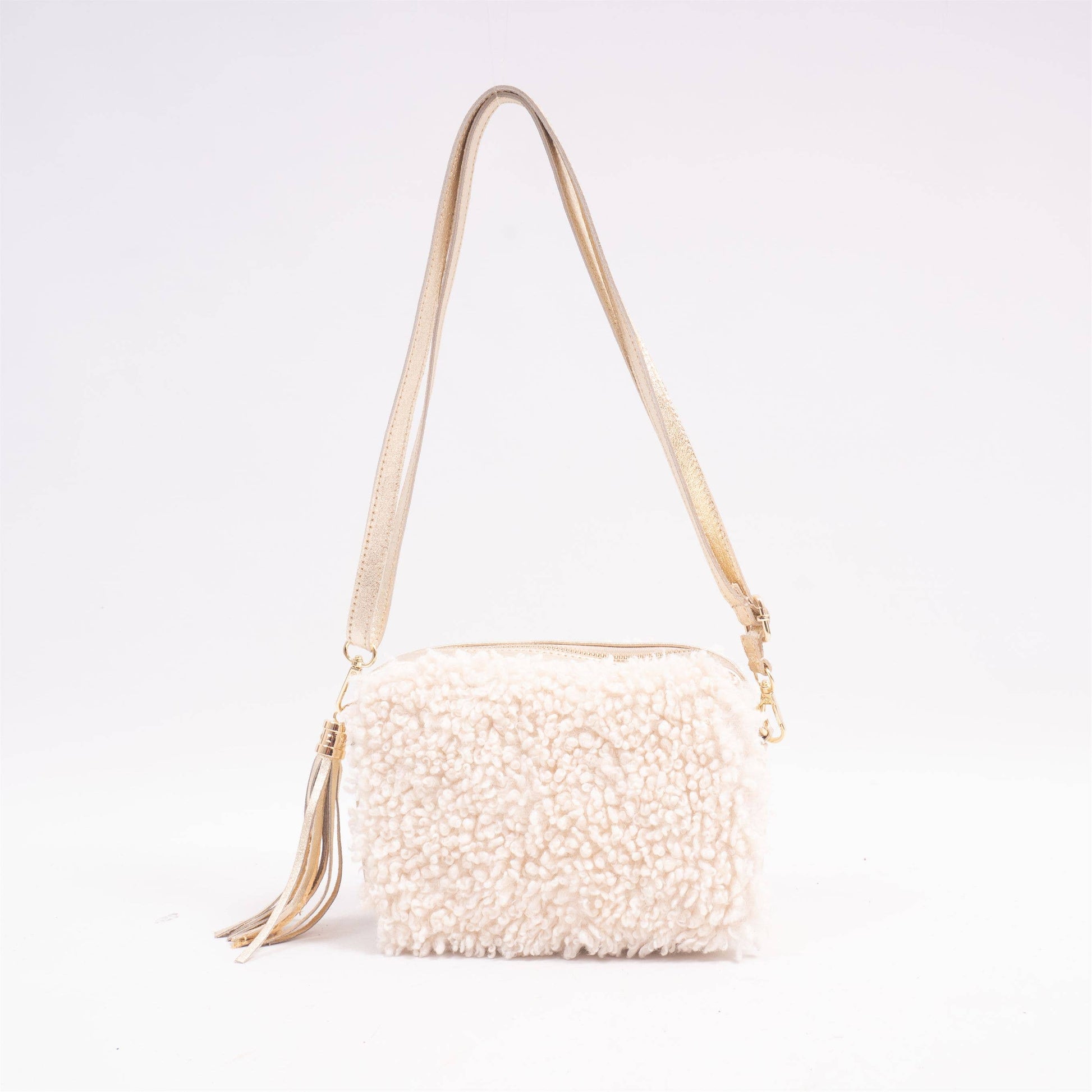 Borsa a tracolla in eco pelliccia con nappa