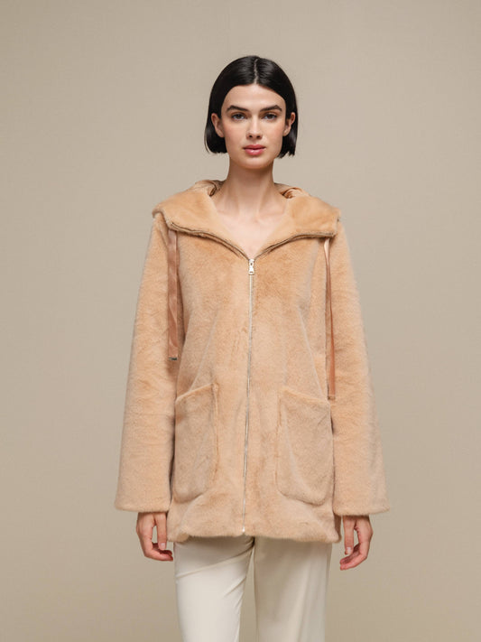 Cappotto in pile con cappuccio e zip