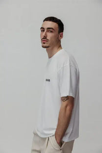 T-shirt cropped bianca oversize in cotone biologico