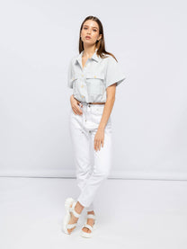 Camicia cropped a quadretti con tasche e coulisse