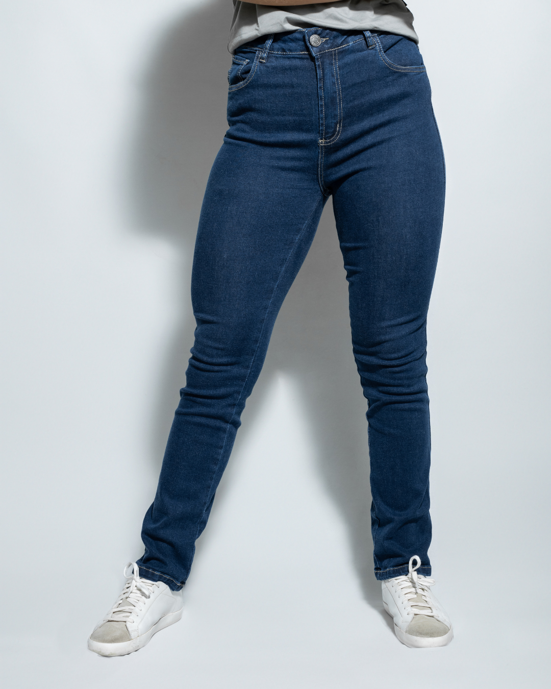 Jeans bootcut elasticizzati blu navy da donna