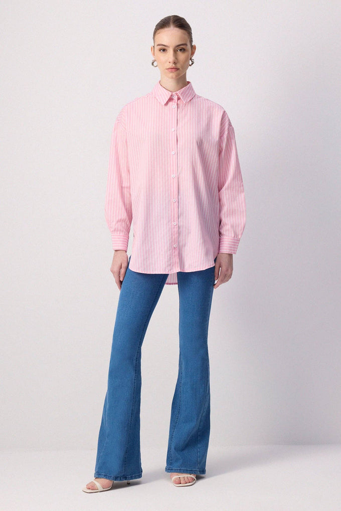 Camicia oversize a righe in misto cotone rosa