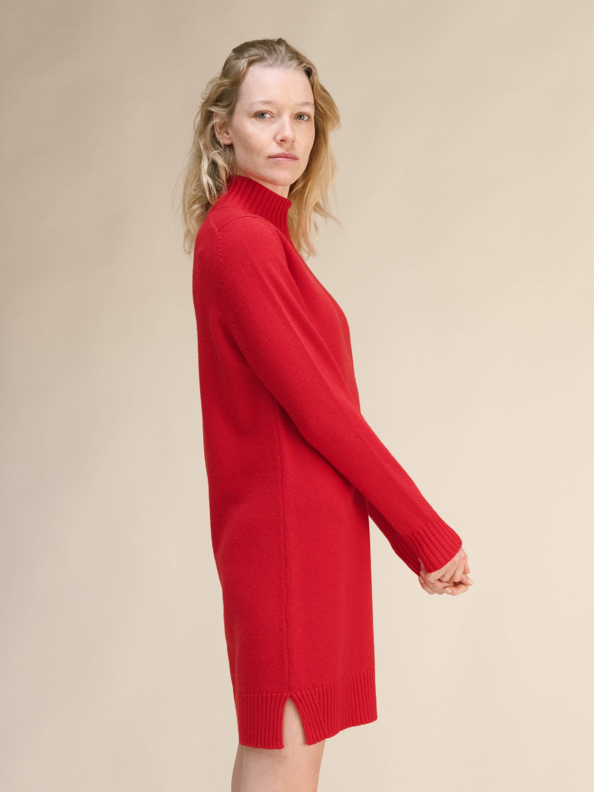 Abito midi in misto cashmere con collo alto