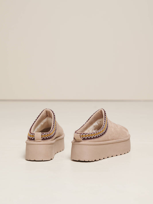 Sabot platform in tessuto con bordura ricamata