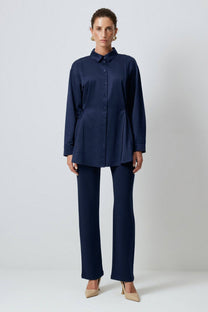 Camicia in raso con lacci blu navy