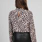 Top animalier beige a collo alto